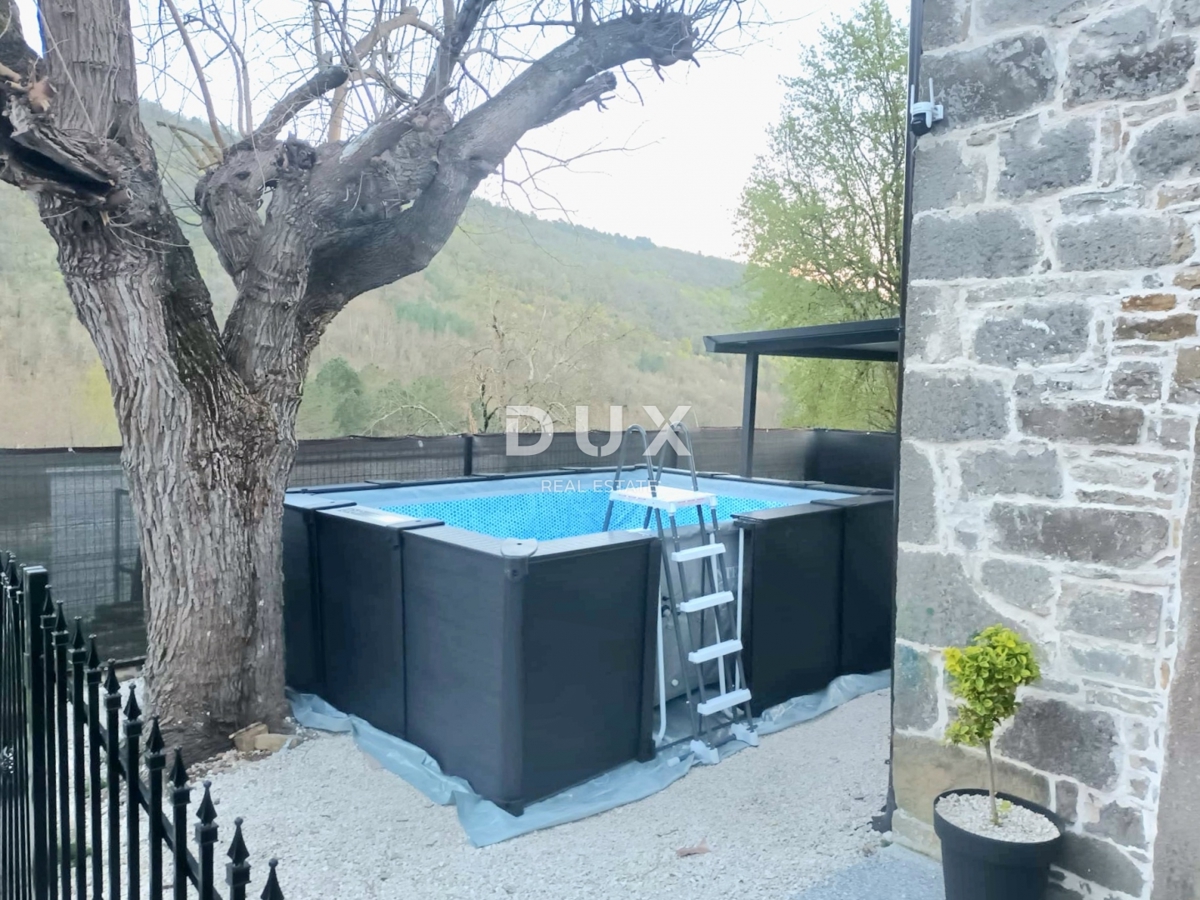 OSREDNJA ISTRA - *PRILOŽNOST* Popolno zatočišče v srcu Istre - pristna kamnita lepotica z novo dušo