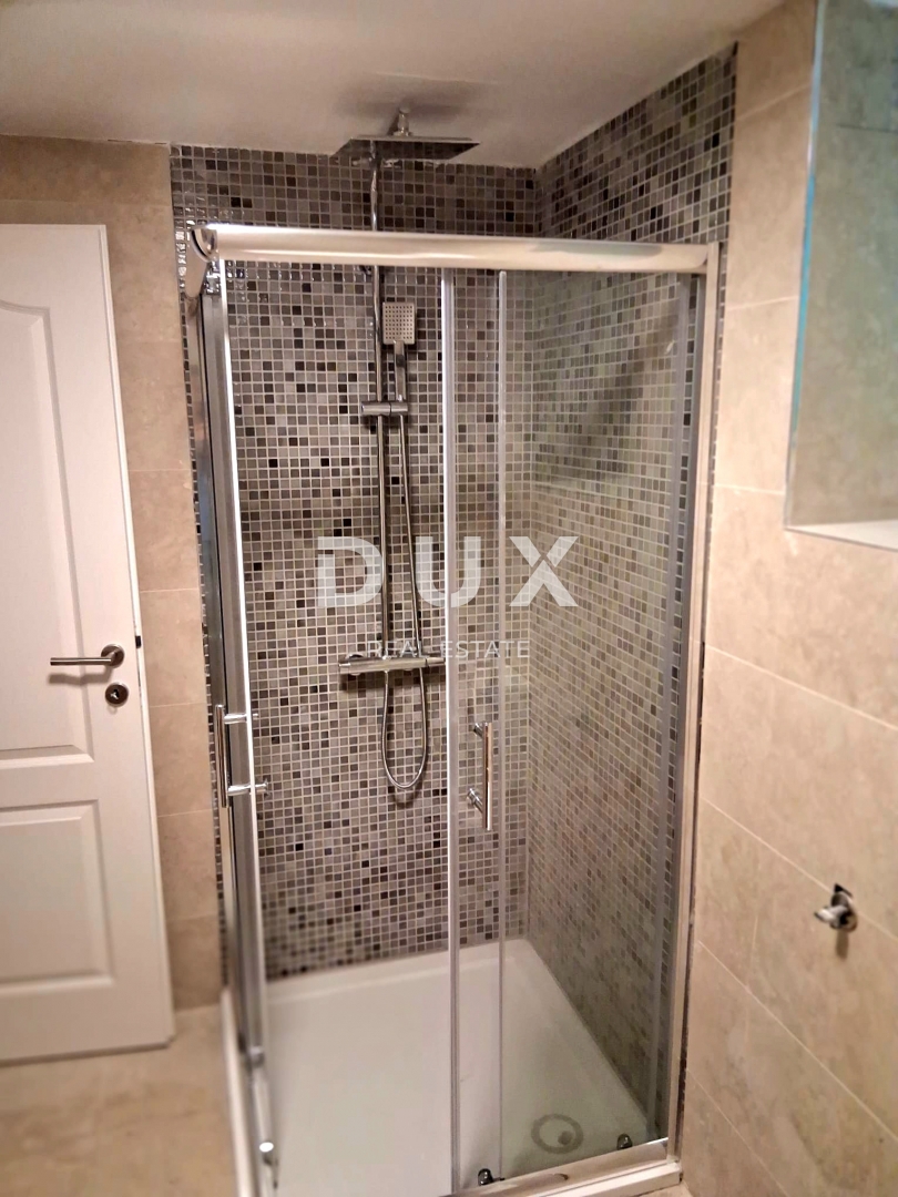 OSREDNJA ISTRA - *PRILOŽNOST* Popolno zatočišče v srcu Istre - pristna kamnita lepotica z novo dušo