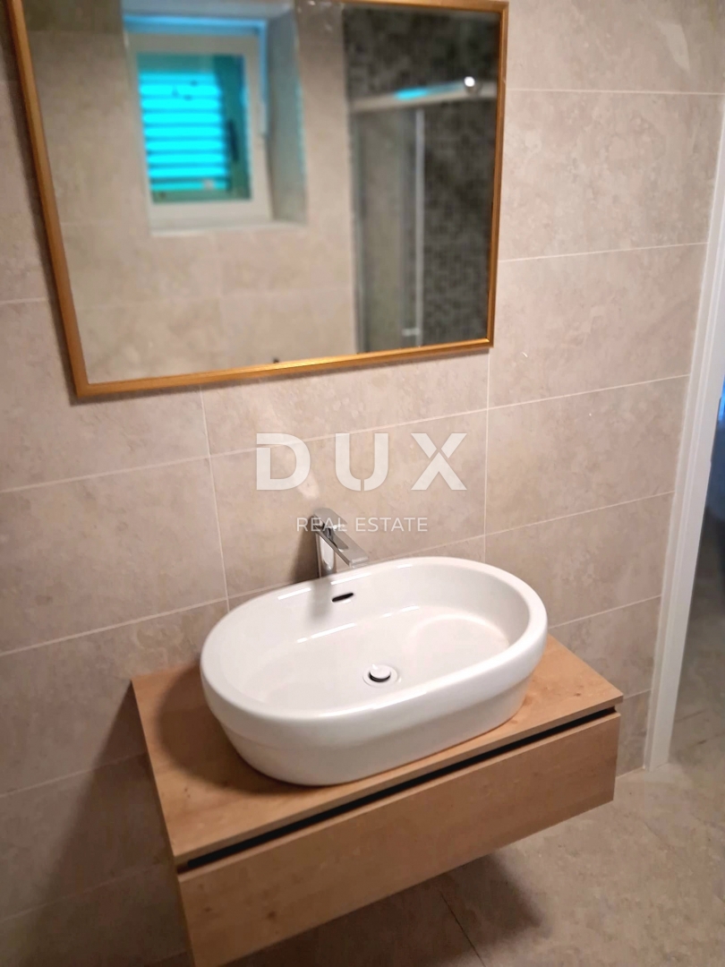 OSREDNJA ISTRA - *PRILOŽNOST* Popolno zatočišče v srcu Istre - pristna kamnita lepotica z novo dušo