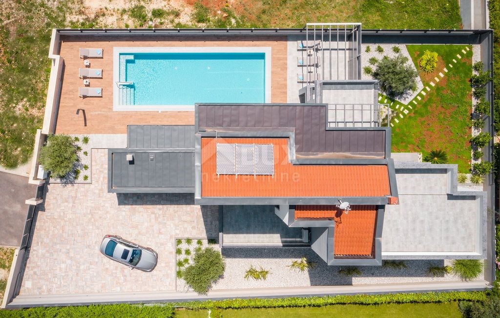 Fažana, 350m2