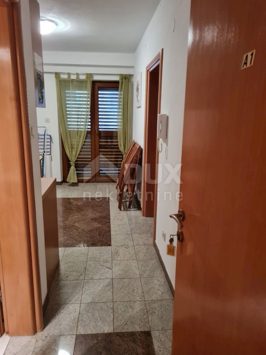 Cres, 656m2