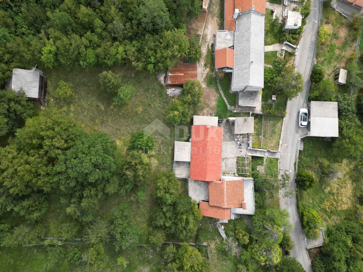 RIJEKA, HRELJIN - dvojček 150m2 s pogledom na morje + okolica 650m2