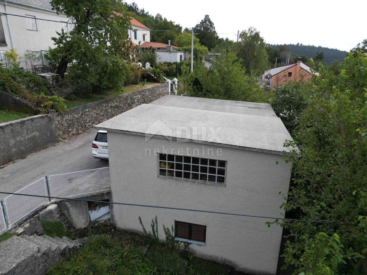 RIJEKA, HRELJIN - dvojček 150m2 s pogledom na morje + okolica 650m2