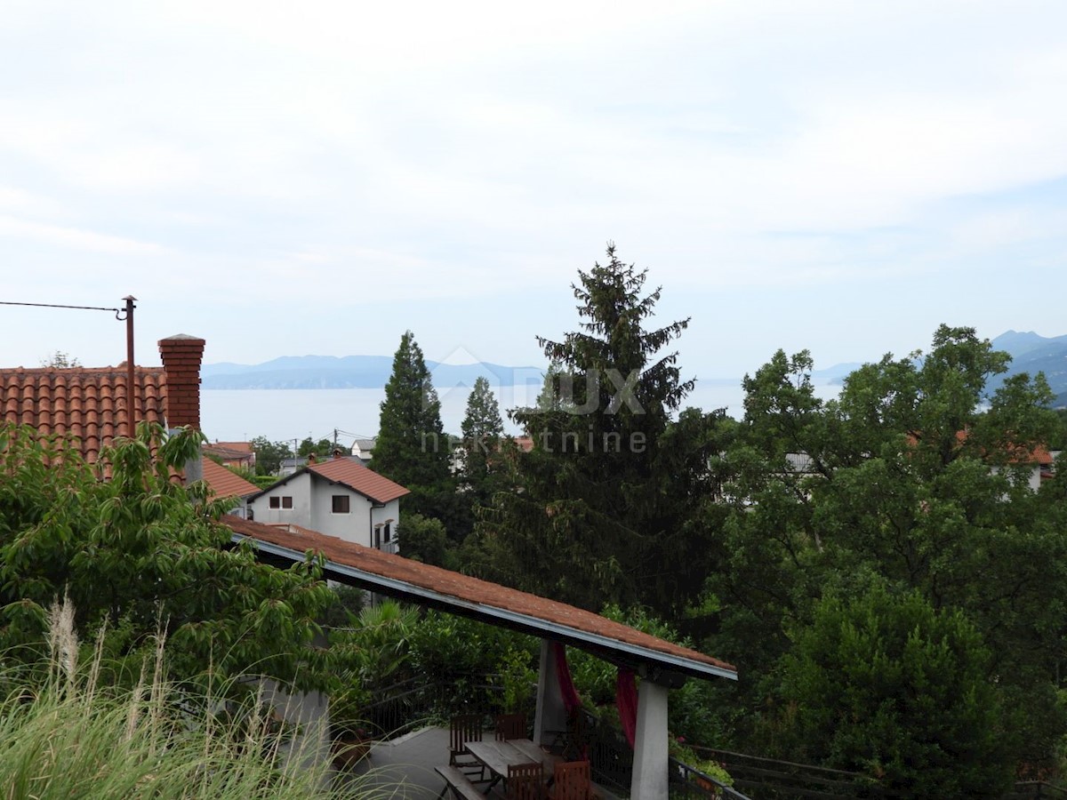 OPATIJA, KASTAV, TRINAJSTIĆI - hiša 110m2 s pogledom na morje + garaža 90m2 + gospodarska poslopja 45m2 + okolica 4100m2