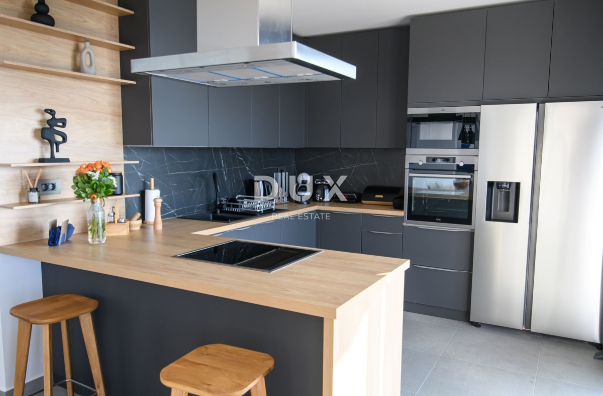 OPATIJA, MEDVEJA - Vila s panoramskim razgledom in bazenom