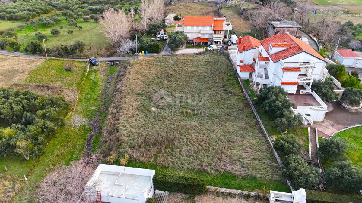 Mundanije, Rab, 1.784m2