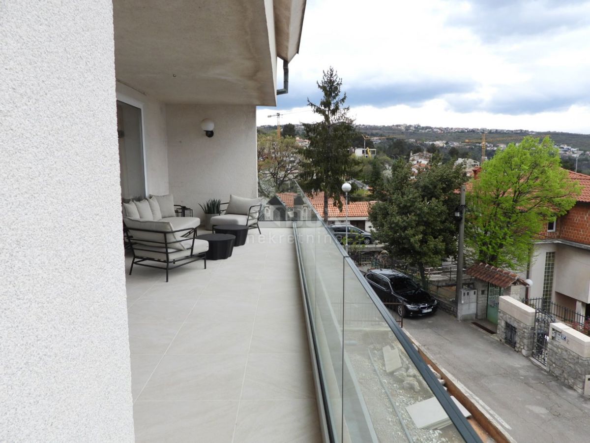 Volosko, Opatija, 121m2