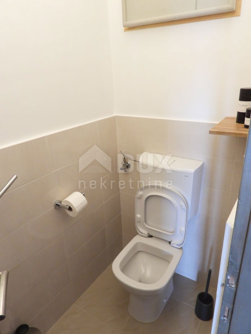 Volosko, Opatija, 121m2