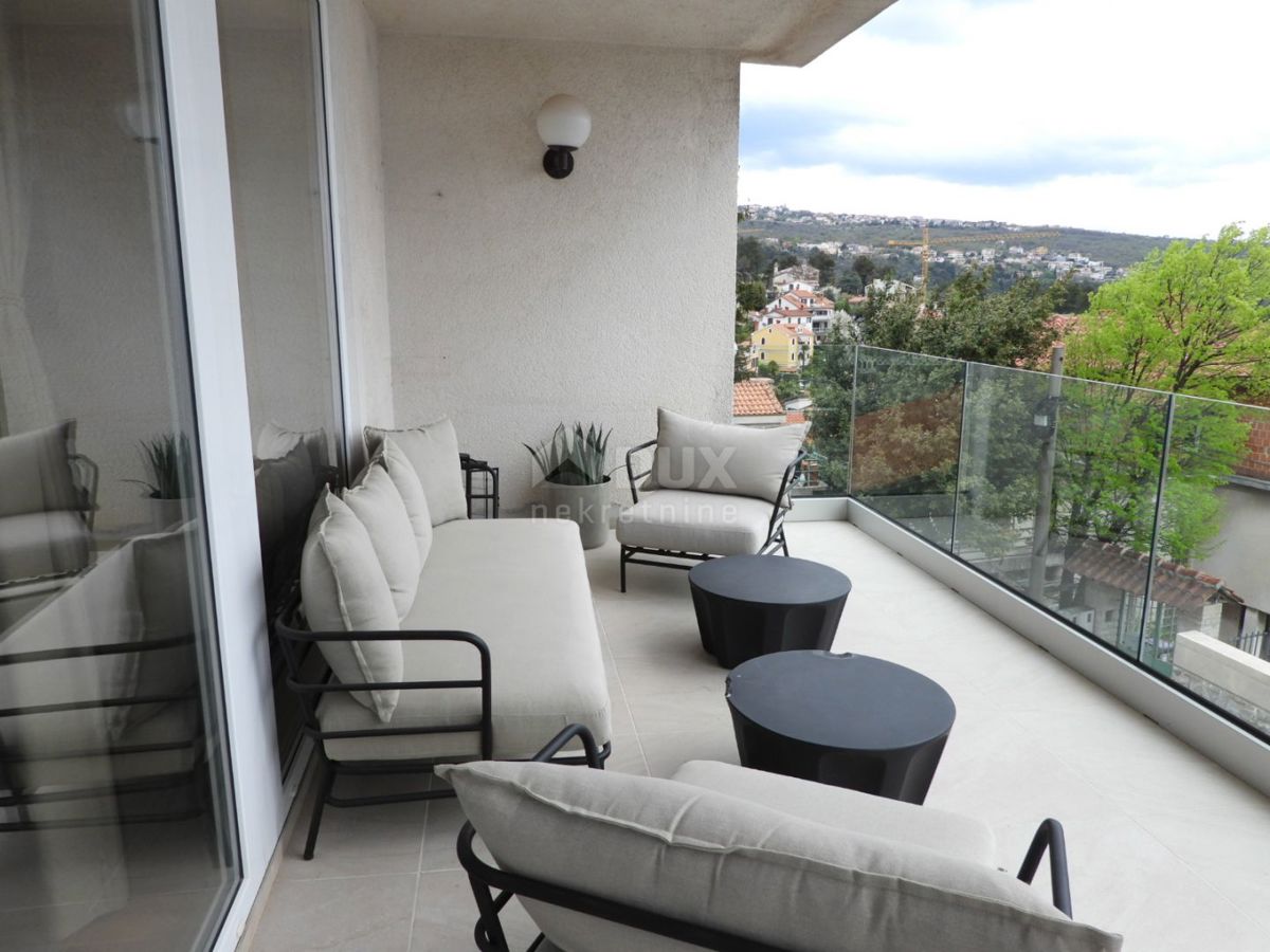 Volosko, Opatija, 121m2