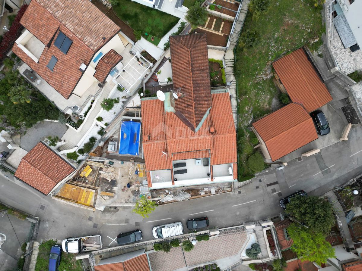 Volosko, Opatija, 121m2