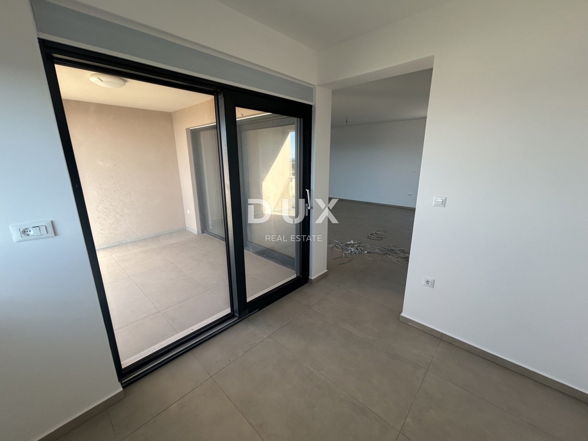 PRIMOŠTEN, DOLAC – NOVOGRADNJA! Dvosobno stanovanje s čudovitim razgledom.