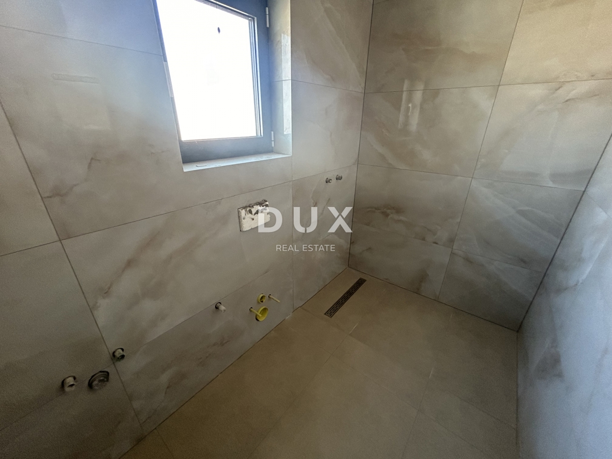 PRIMOŠTEN, DOLAC – NOVOGRADNJA! Dvosobno stanovanje s čudovitim razgledom.