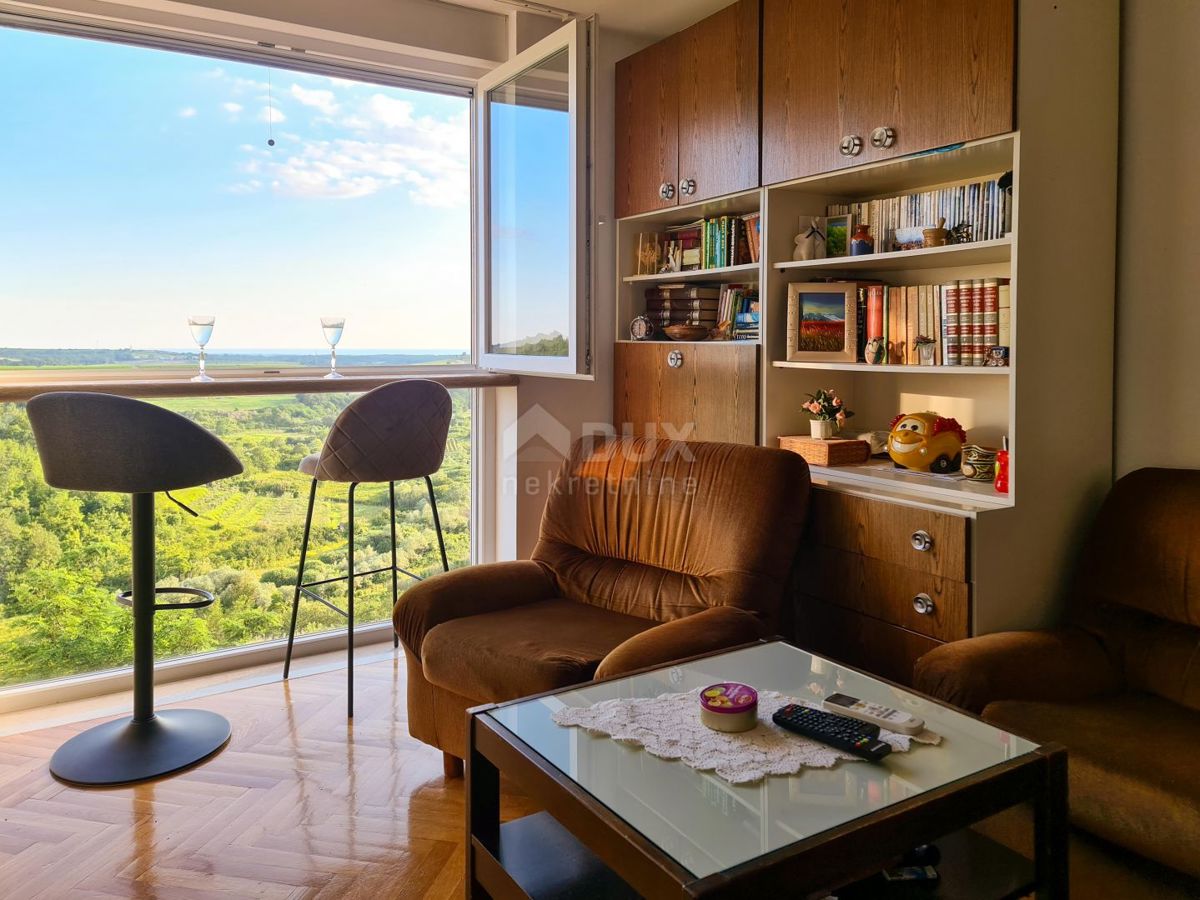 ISTRA, BUJE - Na novo prenovljen apartma s pogledom na morje