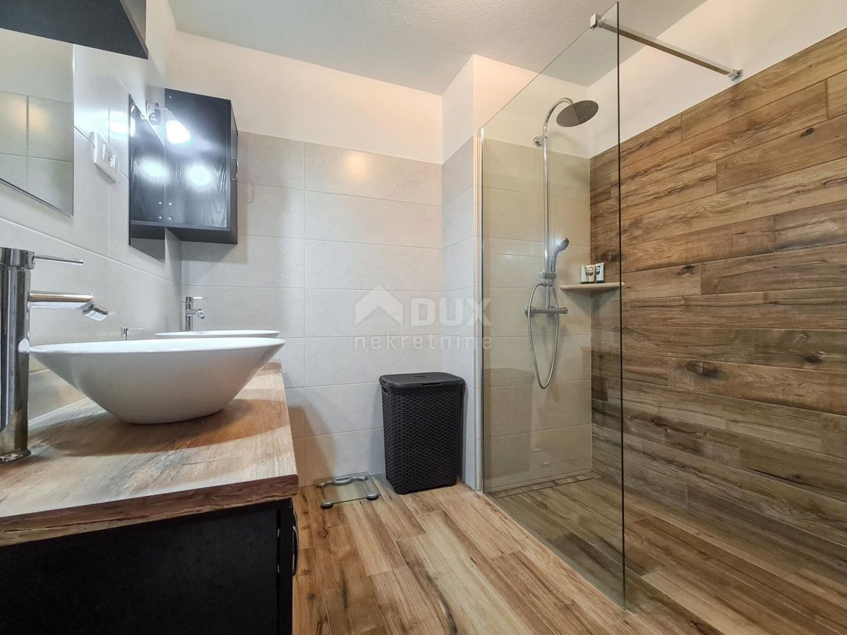 ISTRA, BUJE - Na novo prenovljen apartma s pogledom na morje
