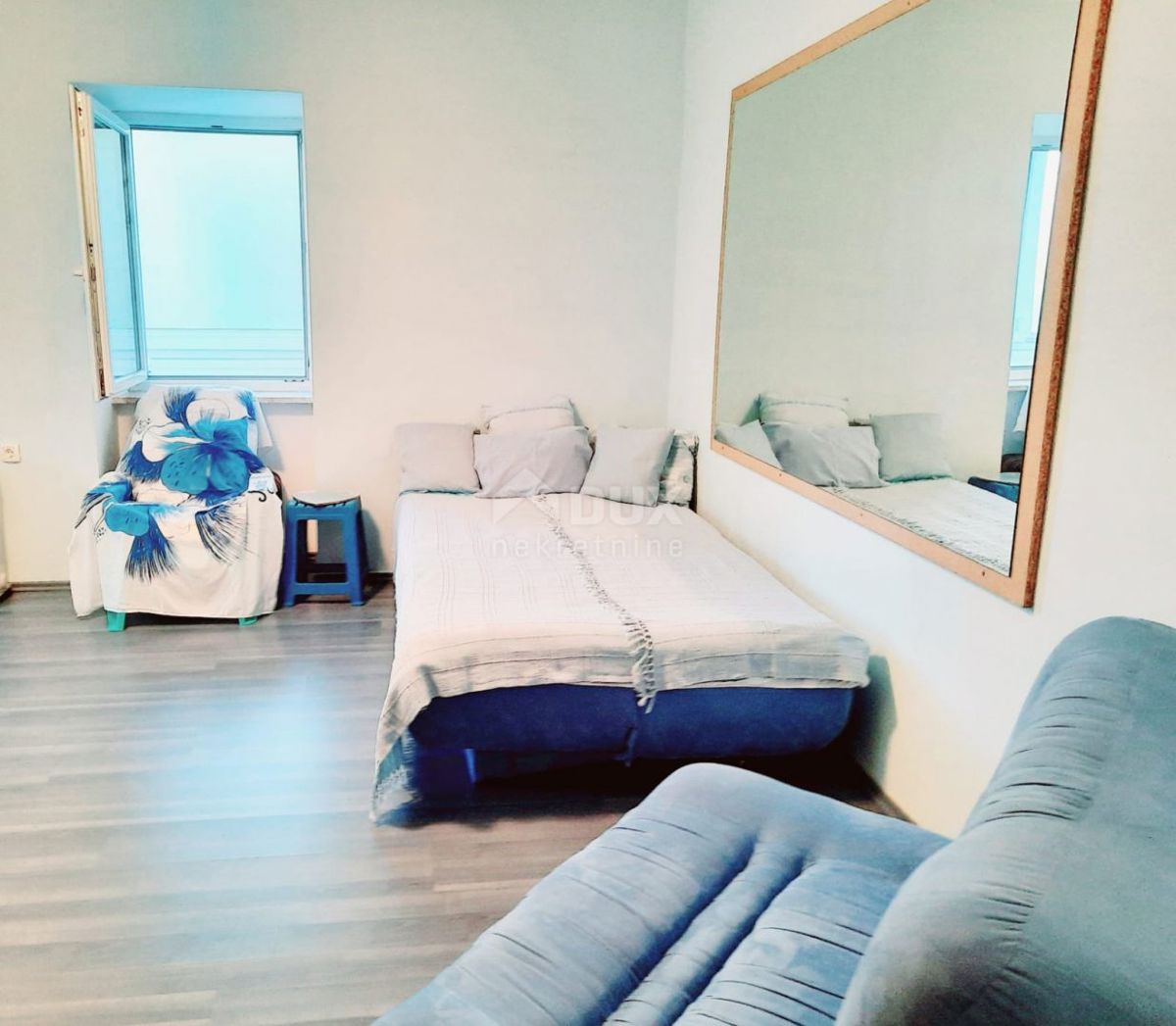 OPATIJA - etaža hiše razdeljena na dva apartmaja