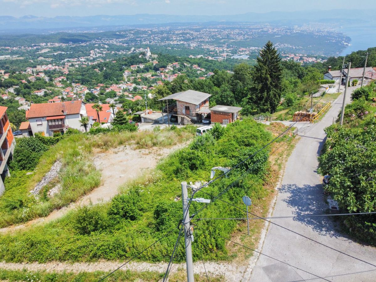 OPATIJA, RUKAVAC - priložnost - večje gradbeno zemljišče z odličnim dostopom, razgled, mir