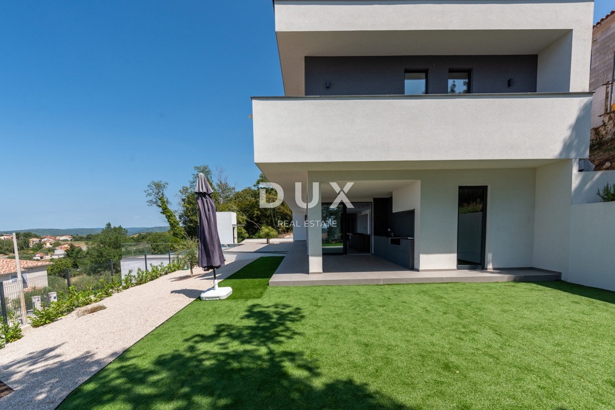 ISTRA, VIŽINADA - Luksuzna vila z neskončnim bazenom