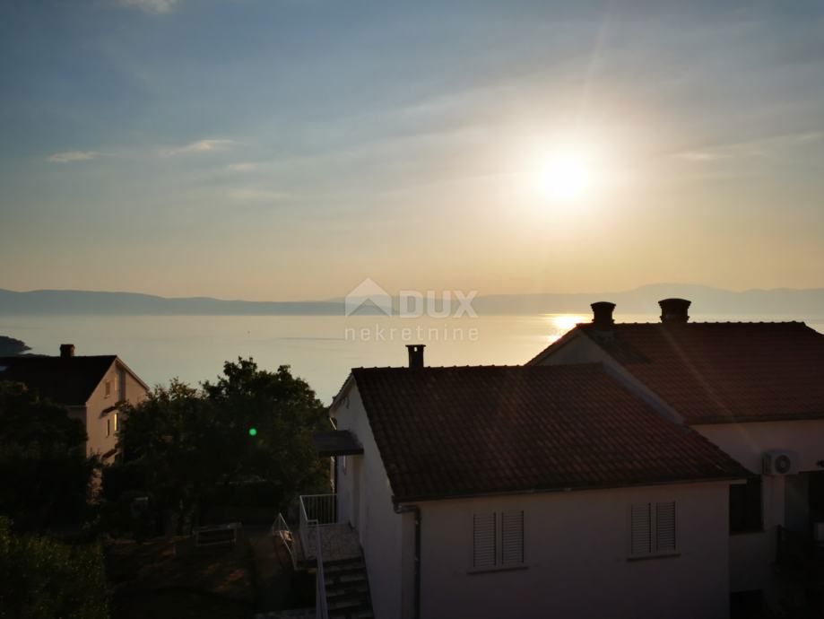 OTOK KRK, NJIVICE - 3-sobni apartma s pogledom na morje