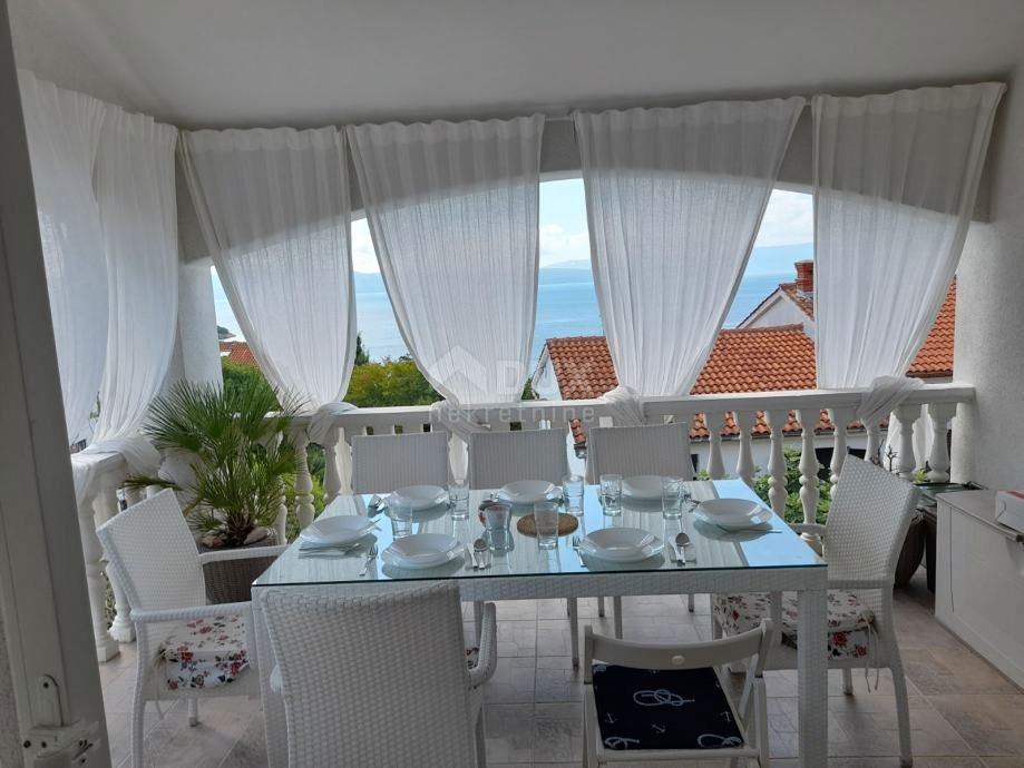 OTOK KRK, NJIVICE - 3-sobni apartma s pogledom na morje