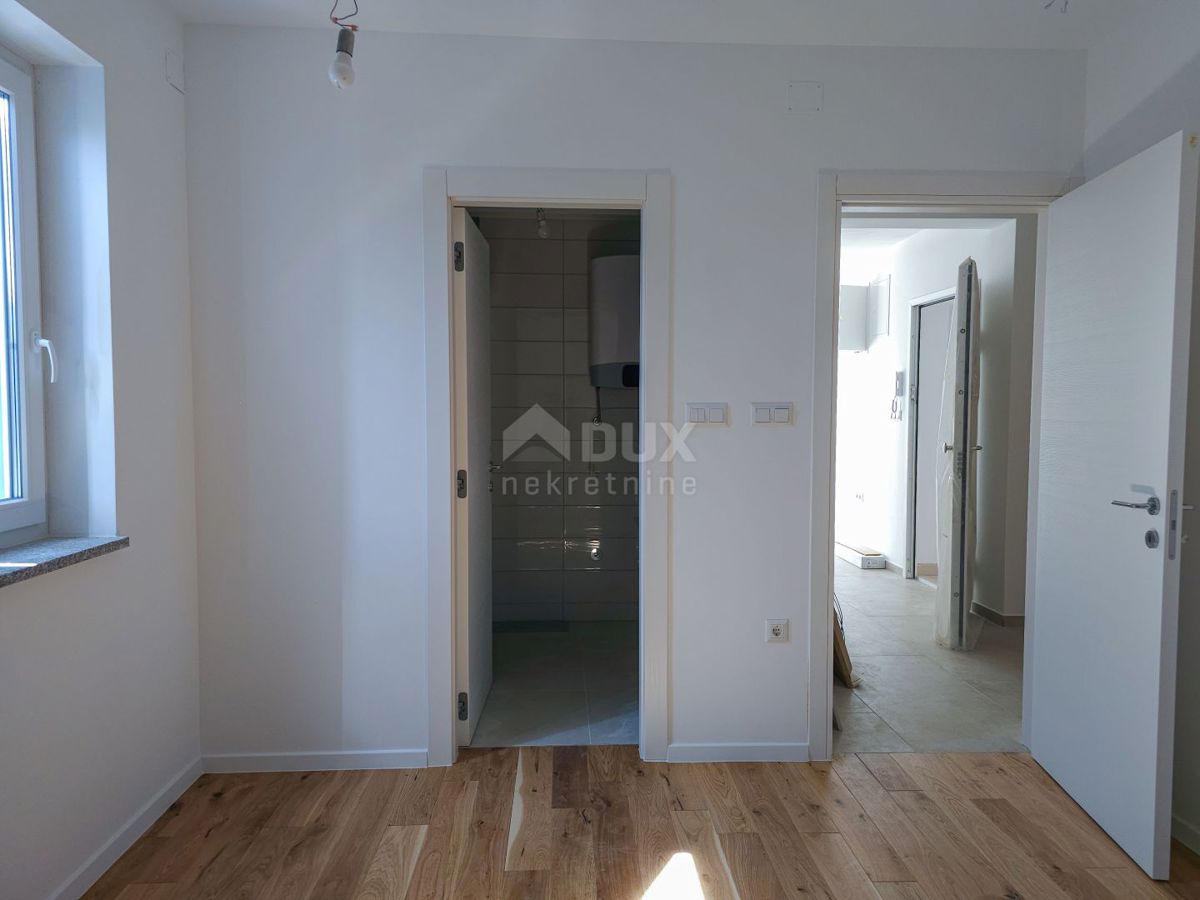 OTOK CRES, CENTER CRESA - Apartma 3 sp + 2 parkirni mesti + POGLED NA MORJE