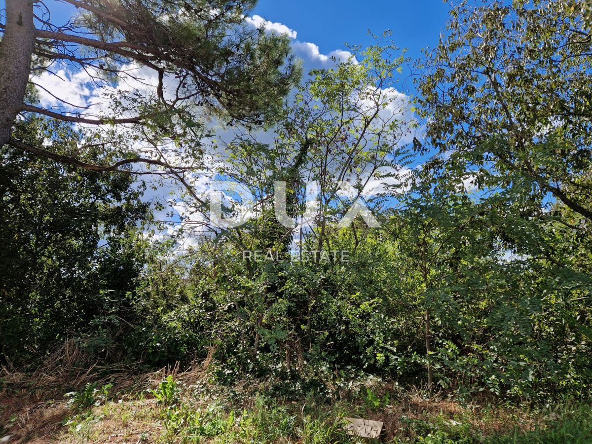 ISTRA, LOVREČ - Zazidljivo zemljišče na izjemni lokaciji