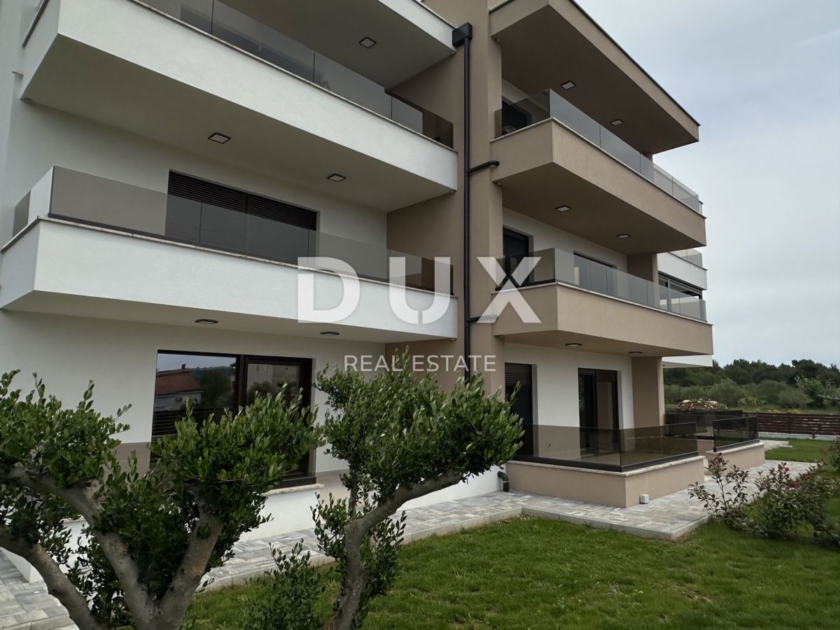 ZADAR, TURANJ - Apartma z vrtom blizu morja S1