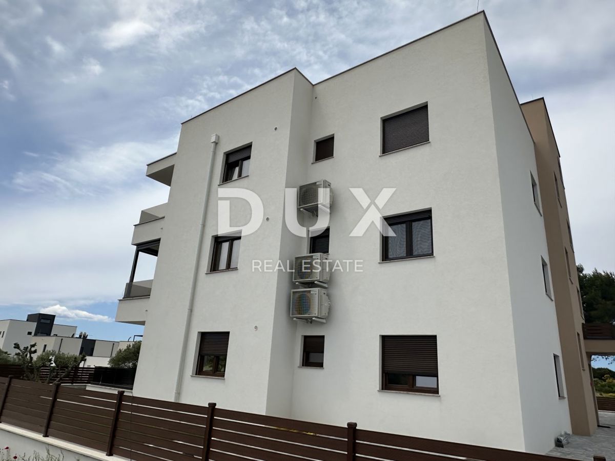 ZADAR, TURANJ - Apartma z vrtom blizu morja S1