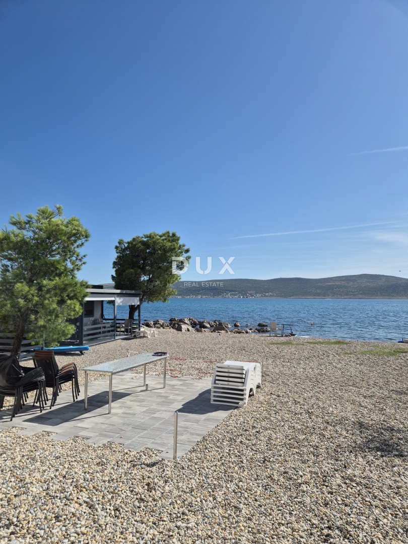 STARIGRAD, ZADAR - PRILOŽNOST! Novogradnja, 2. red do morja