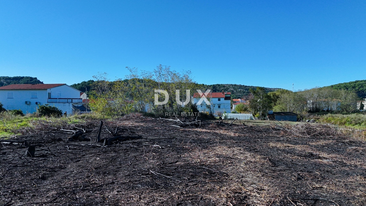 Zemljišče Lopar, Rab, 1.092m2