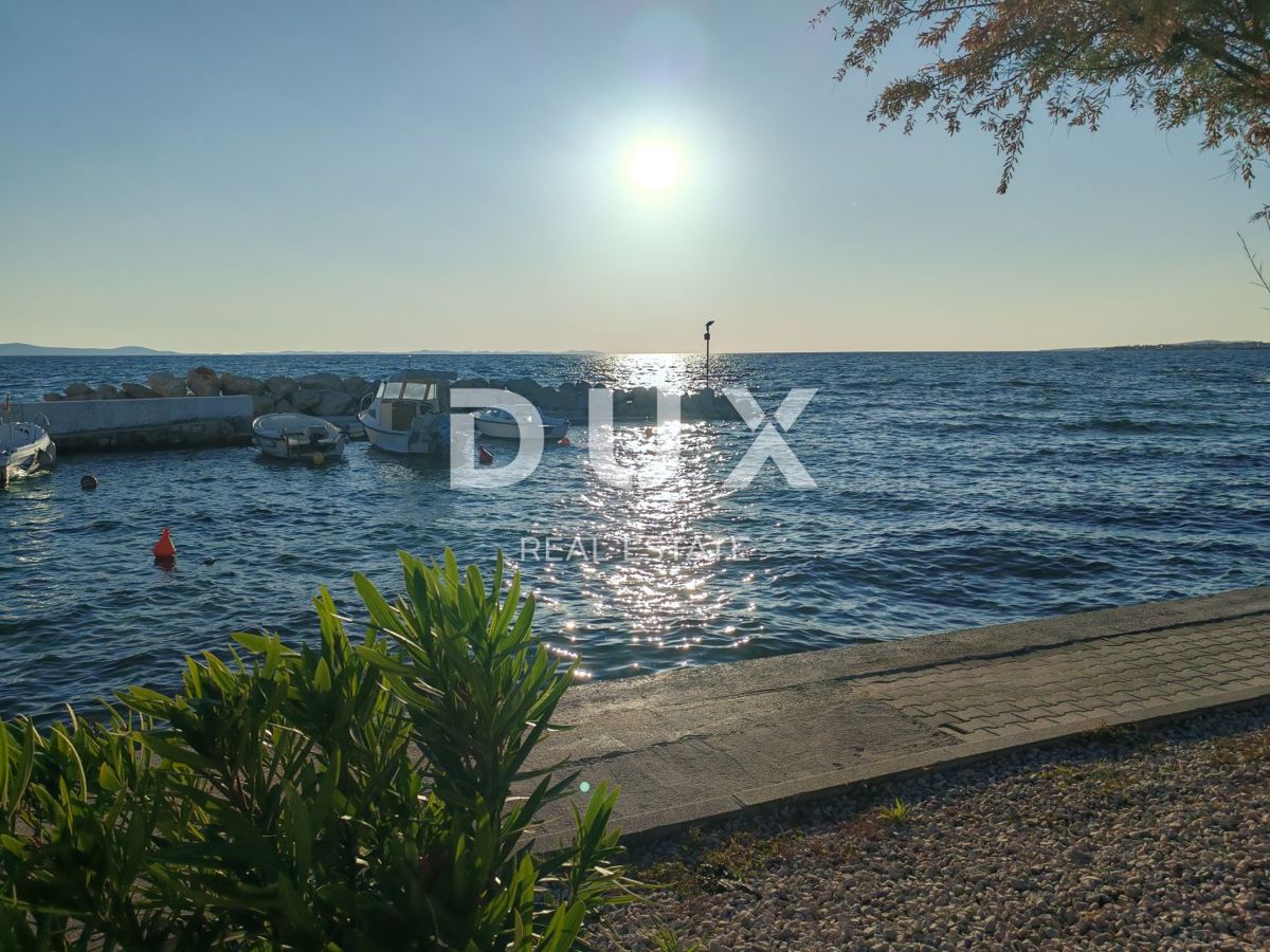 ZADAR, ZATON - Vrhunska novogradnja 30 metrov od plaže! S4