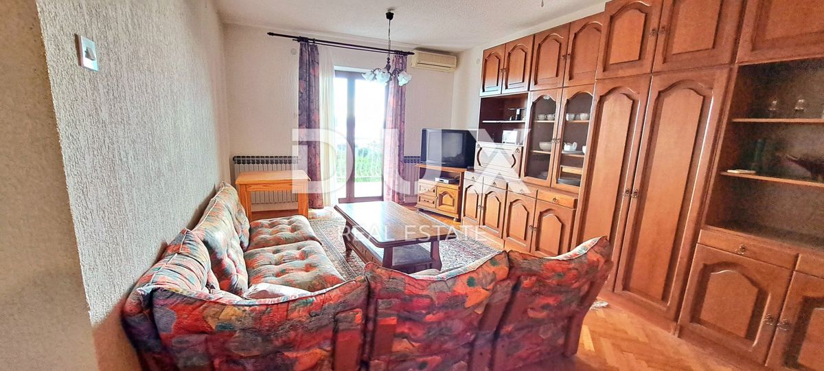 NOVI VINODOLSKI, SMOKVICA - Hiša blizu morja