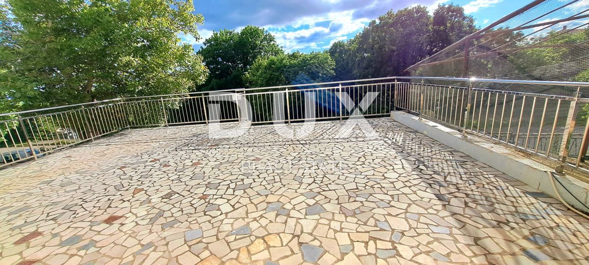 NOVI VINODOLSKI, SMOKVICA - Hiša blizu morja