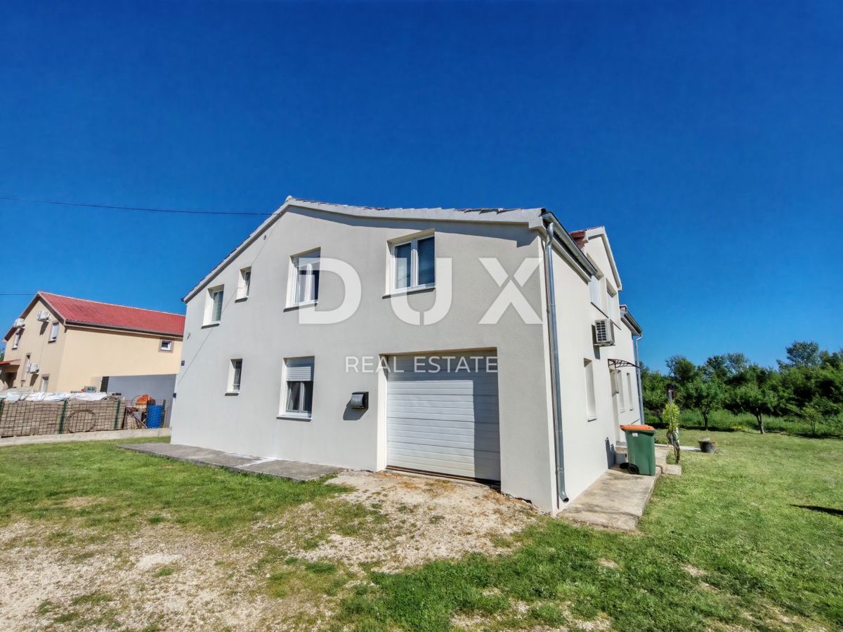 Hiša Zemunik Donji, 260m2