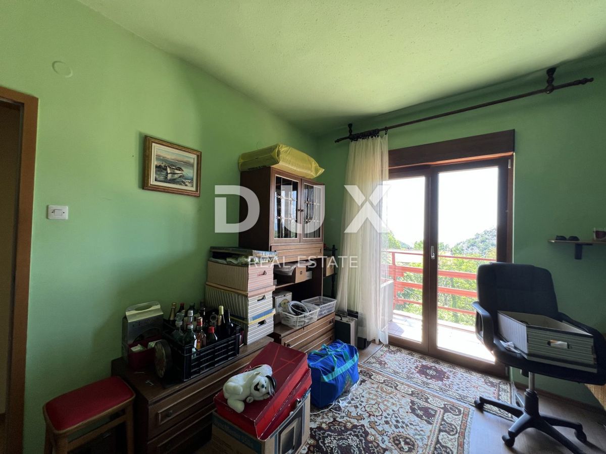 RIJEKA - stanovanje velikosti 179 m2 z vrtom velikosti 550 m2