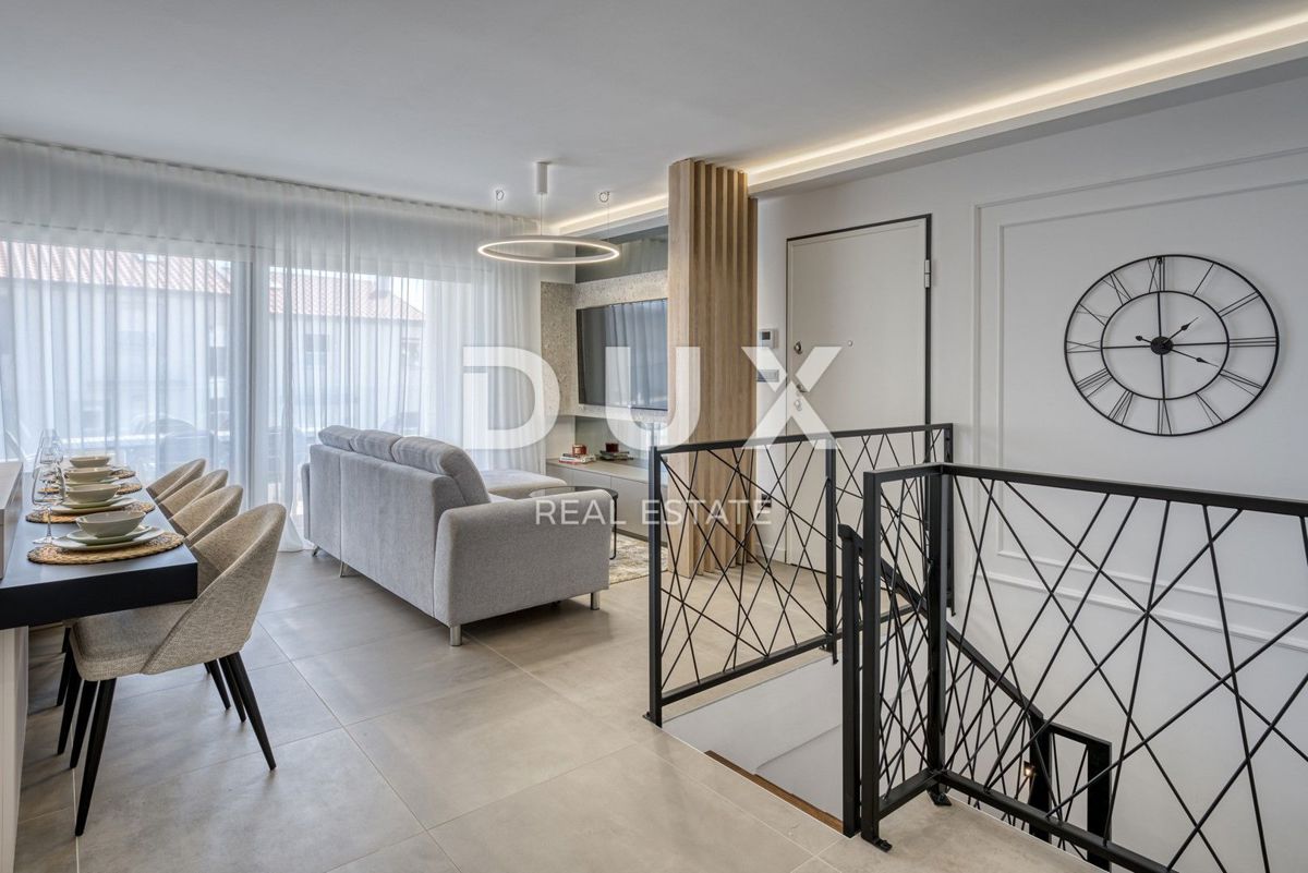 OTOK KRK, MESTO KRK - Dvoetažni apartma z vrtom in bazenom blizu morja