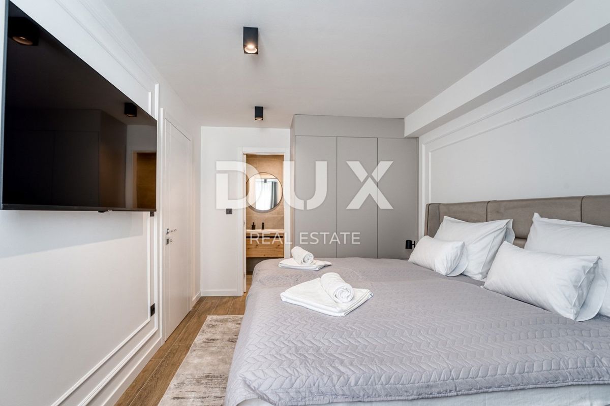 OTOK KRK, MESTO KRK - Dvoetažni apartma z vrtom in bazenom blizu morja