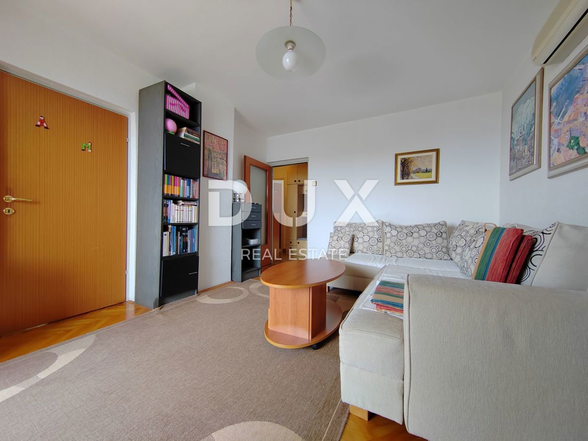 CRIKVENICA, HRUSTA - Apartma z 2 balkonoma