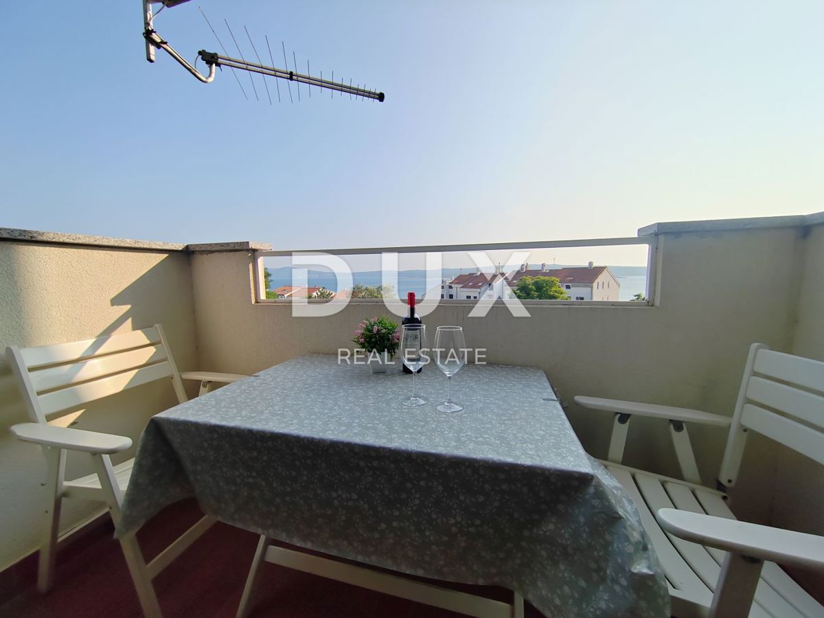 CRIKVENICA, HRUSTA - Apartma z 2 balkonoma