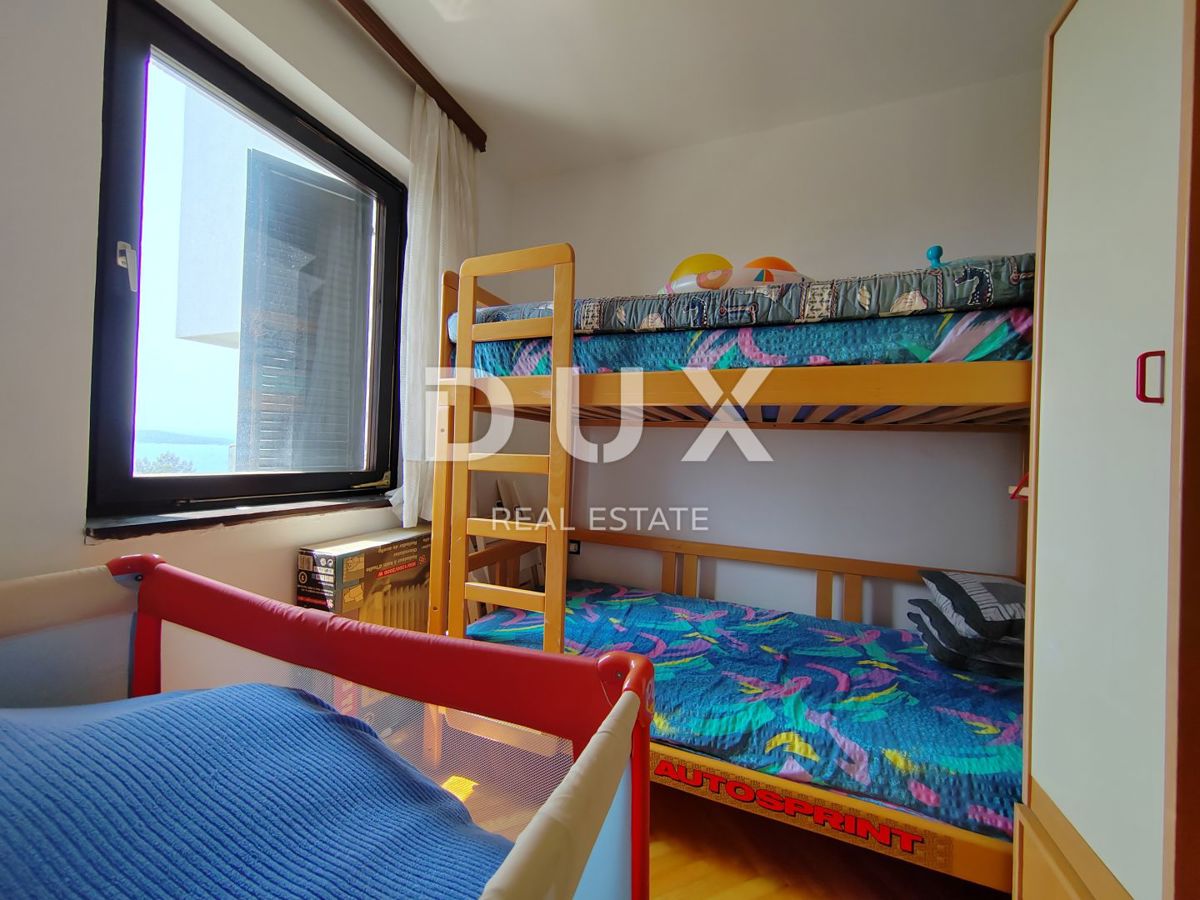 CRIKVENICA, HRUSTA - Apartma z 2 balkonoma
