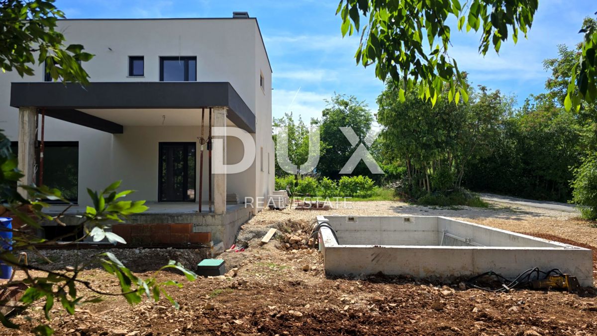 Hiša Labin, 200m2