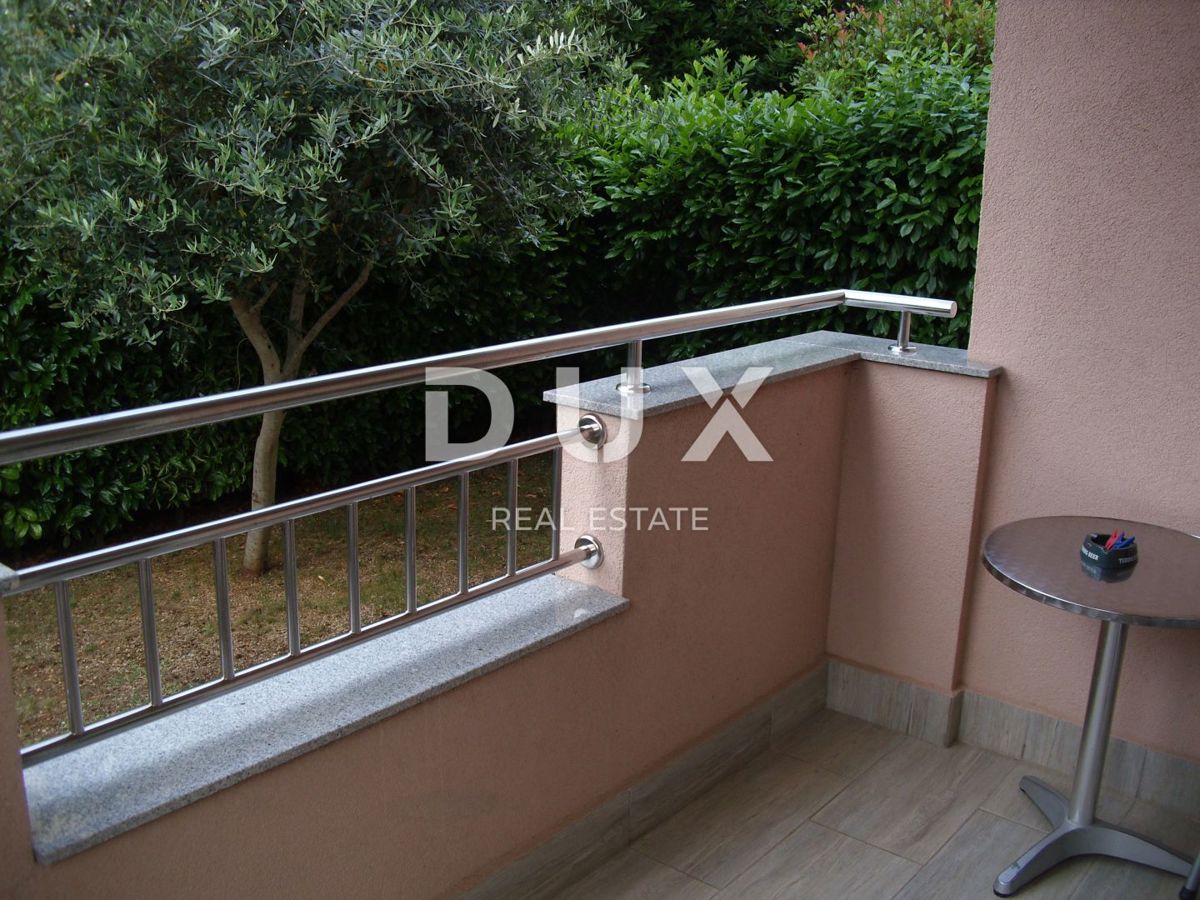 OTOK KRK, MALINSKA - Apartma 2 spalnici + dnevna soba z vrtom in parkiriščem