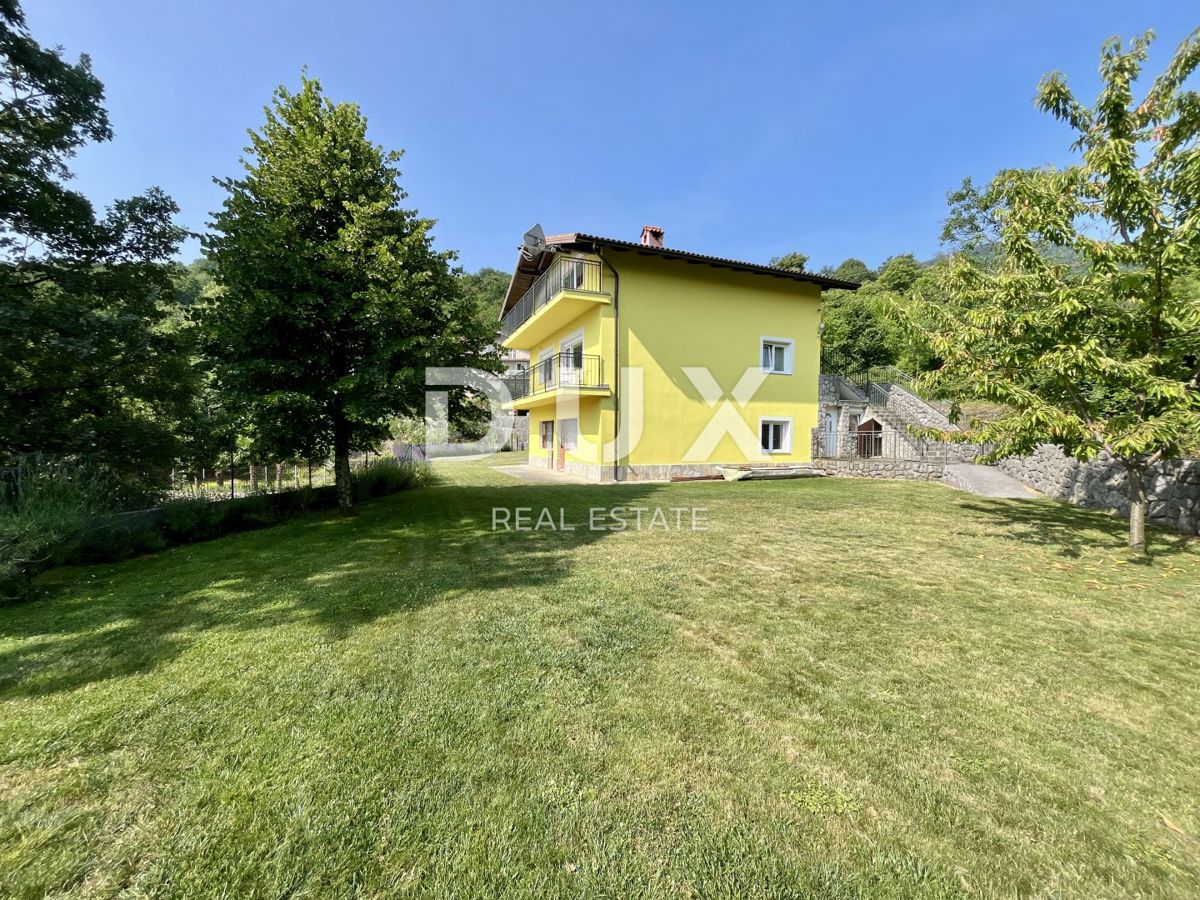 MATULJI, RUKAVAC - Samostojna hiša s čudovitim vrtom in pogledom na morje