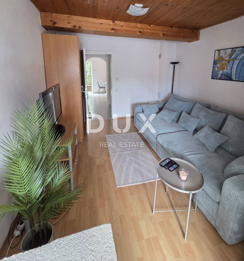 CRIKVENICA, DRAMALJ - Čudovita hiša z 1 spalnico in dnevno sobo, 150 m od morja