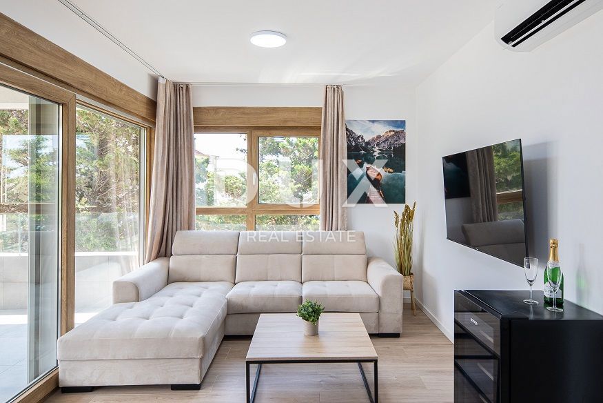 OTOK PAG, POVLJANA - Apartma 55 m2, 1. vrsta do morja