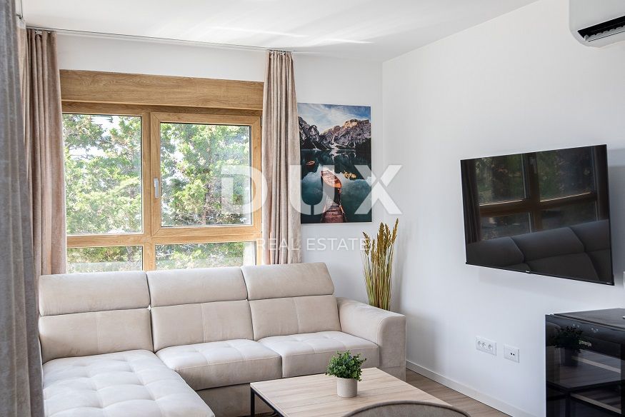 OTOK PAG, POVLJANA - Apartma 55 m2, 1. vrsta do morja