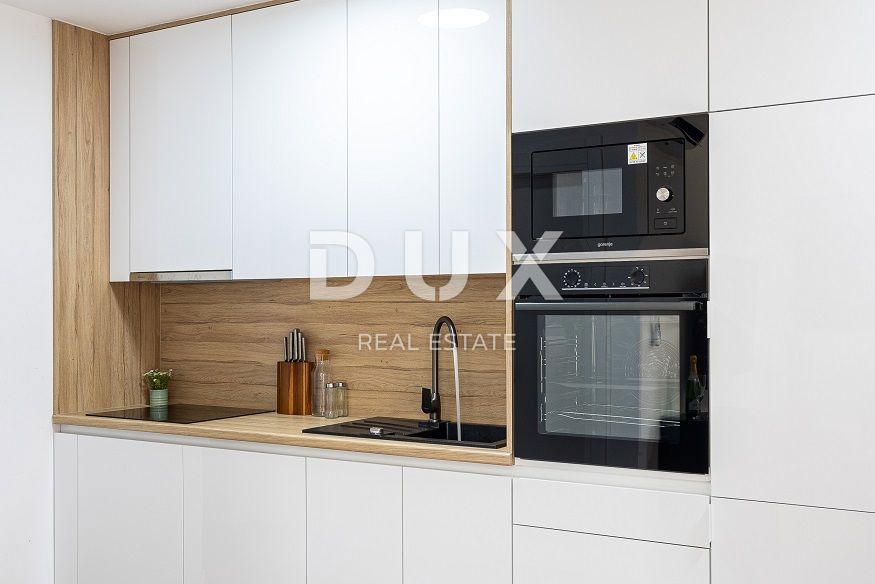 OTOK PAG, POVLJANA - Apartma 55 m2, 1. vrsta do morja