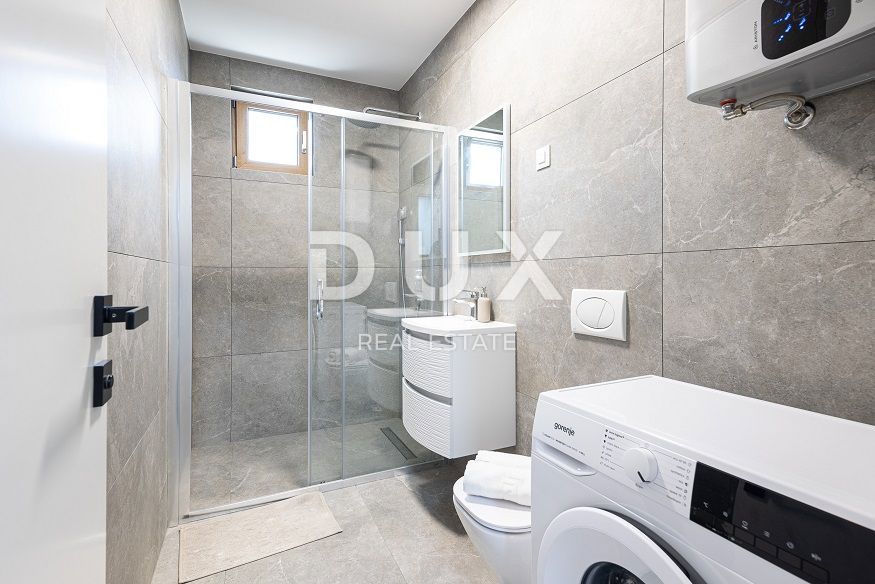 OTOK PAG, POVLJANA - Apartma 55 m2, 1. vrsta do morja