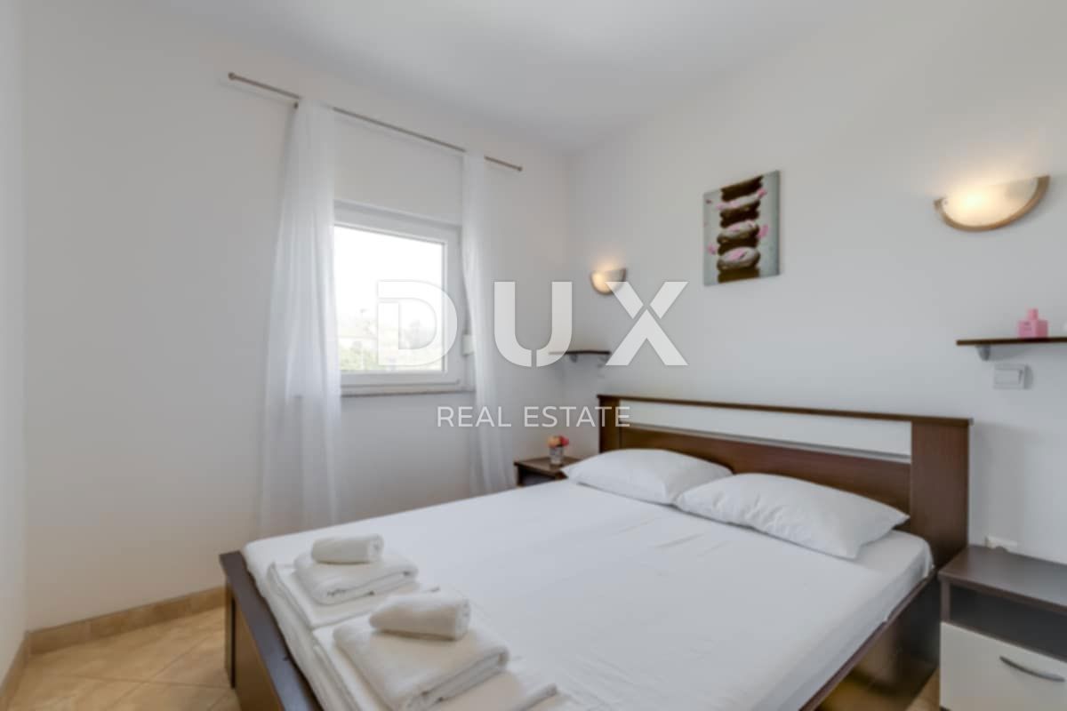 ISTRA, NOVIGRAD - Dva apartmaja v bližini morja