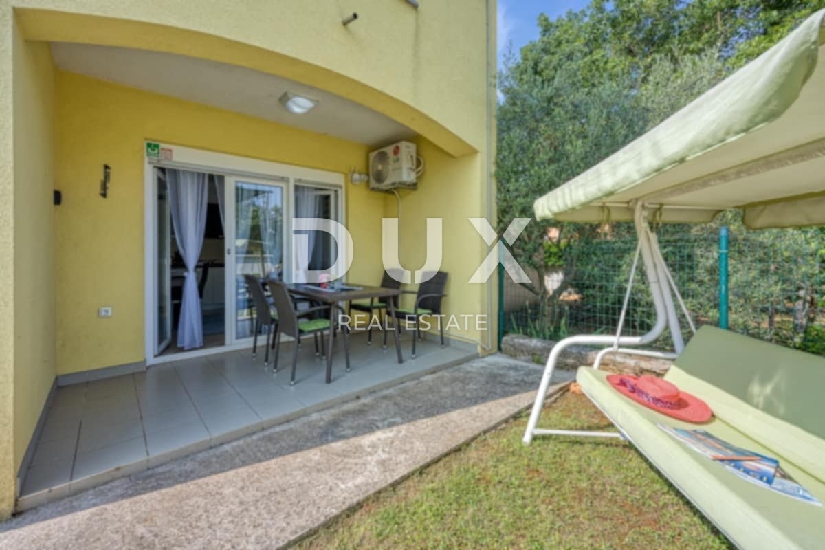 ISTRA, NOVIGRAD - Dva apartmaja v bližini morja