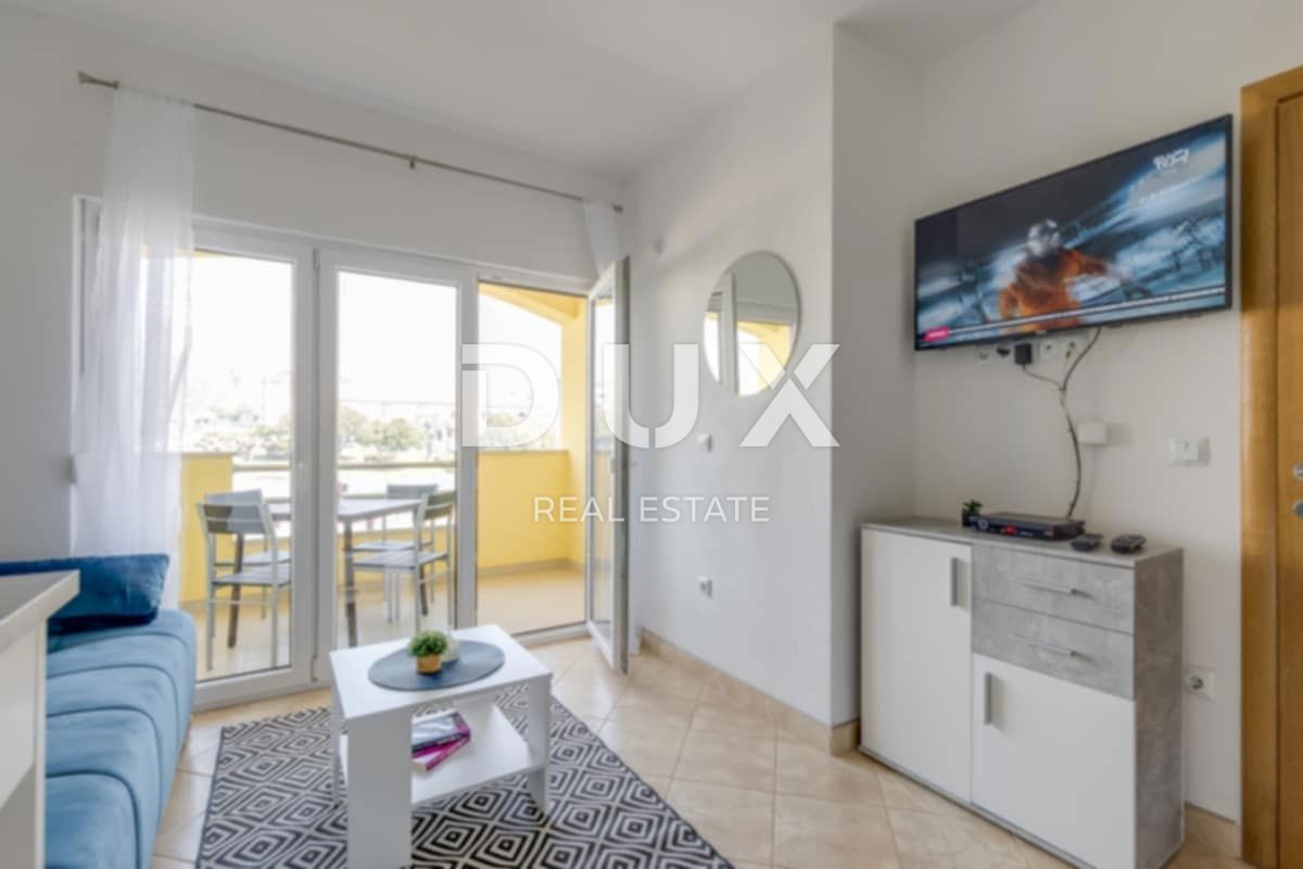 ISTRA, NOVIGRAD - Dva apartmaja v bližini morja